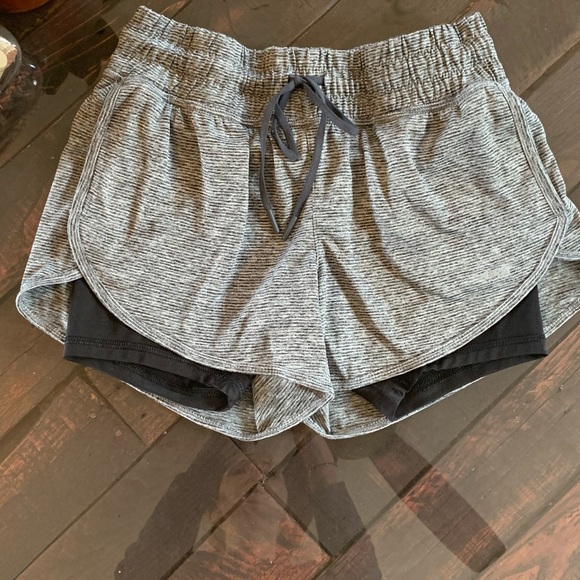 Avia Pants - Gym Shorts with compression - Grey/ Black